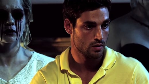 The Unleashed Tráiler VO