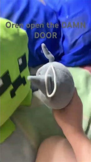 MR OREN OPEN THE DAMN DOOR I meme l