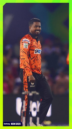 Betway sa20 on Instagram: "Meet Tharindu Rathnayake - @sunrisersec's incredible ambidextrous bowler 🤯👏 #BetwaySA20 #PRvSEC #WelcomeToIncredible"