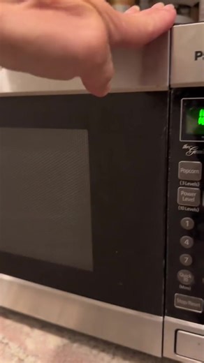 My one-ingredient Cheetos will blow your mind! The trick is making sure your microwave is on its highest setting. Otherwise, you may end up with melted cheese crisps instead of Cheetos (which are still totally delicious 😉) I save up the rinds from the parmesan cheese wedges I use to make recipes like my Chicken Crust Pizza and Carnivore Quiche! Once I have enough of the rinds stocked up in the freezer we make Cheetos! #foodhacks #foodie #cheetos #healthyfood #cheetos #snackideas #healthysnacks 