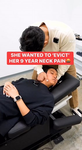 HUGE NECK CRACK! Neck Pain *INSTANT RELIEF* 😱😮‍💨 #neckpain #Chiropractic #Trending #reactions | The Aligned Clinic