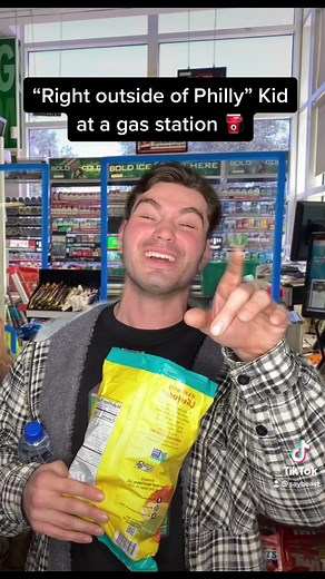 Gas Station Kid in Philly with Zyn Pouches Skit