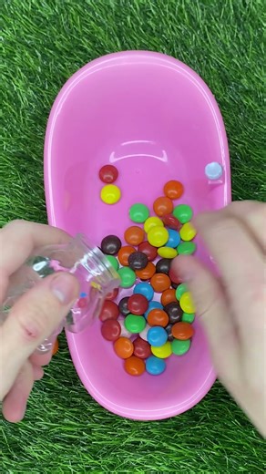 5 Secrets to Creating Satisfying ASMR Content with Candy and Slime