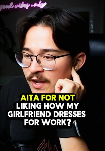 react to the stories live with me on Twitch: bysarby | AITA for not liking how my girlfriend dresses for work? #sarby