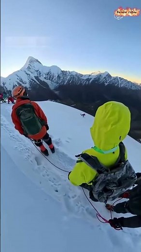 Everest Close Calls: One Slip Near The Drop #everest #mountaineering #closecall