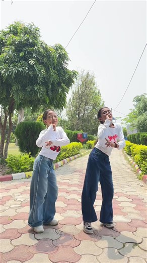 Zara Zara 🎶 #students #influencedancestudio #fyp #trending #dance