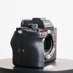 In this video, we compare two full-frame mirrorless cameras for videography—the Sony FX3 and A7S III. While both cameras benefit from similar features and specs, you'd be surprised by their differences. To get the low-down on both models, just watch our comparison video: https://bit.ly/2ZKKr8v | MPB