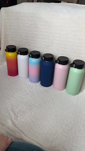 ✨ NEW DROP ✨ Start this year off right by making sure you stay hydrated 🤭💖 Using a JessicasJournal water bottle will help with that! ❤️