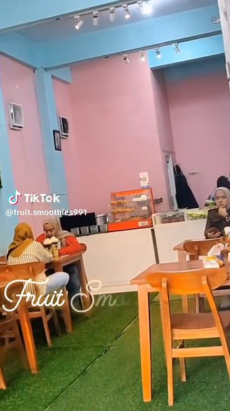 Delicious King Smoothies from Bangkalan