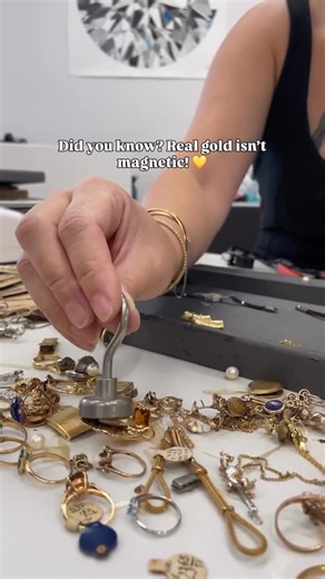Sparkles in FL Sunshine on Instagram: "There’re are lots of ways to determine if you have plated jewelry. Using a magnet is a great easy way to start if you’re out hunting for things in thrift stores. And although you may find gold jewelry with handheld metal detectors at the beach, your gold jewelry will not set off the metal detectors at the airport; very different quality so do not be talked into taking off your gold jewelry. Keep it on your body."