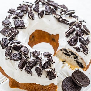 Cookies and Cream Bundt Cake
