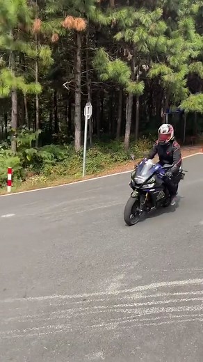 Tamil Reels on Instagram: "🤣🤣🤣🤣"