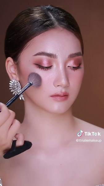 Makeup tips for transitioning from a light morning look to a party-ready evening look