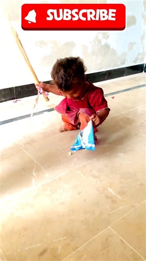 clean the room little girl
