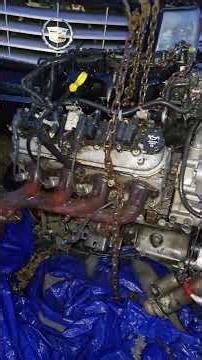 cleaning up the LS engine #lsswap #budgetbuild #squarebody #trucks