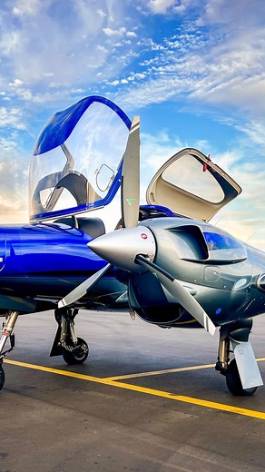 Aircraft for Sale on Instagram: "Would you fly the DA42-VI, the twin engine SPORTS CAR of the sky? 🏎🙌🏼 ✨ Meet the Diamond DA42-VI…the luxury four place twin that has EVERYONE talking. 🔥 ✨ Available for order now at @lifestyle.aviation"