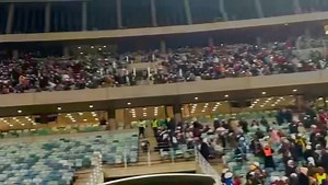 Thixo Mkhululi Khulula umoya wami (As I Pray)🙏 ukuthi abantwaba bakho Baba ubadlulise ku Thixo Mkhululi bayeke ukuwu demanda noma ngabe kade ngingazimisele ukuwucula yindala kakhulu lengoma Baba Amen🙌🫣😂 Last night bengise Mabhida Stadium ngiyodumisa nabantu abasha bama Phostoli 12 from all Provinces it was a #GlobalYouthRevival under Twelve Apostles Church in Trinity Youth Organisation.Sibe nobusuku obumnandi iweather ingavumi injalo kodwa umsebenzi kaNkulunkulu uqhubekile njengokuhlela kwen