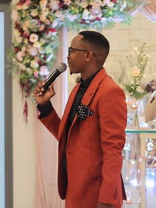 when planning a wedding dont forget to throw in a band if the budget allows,it brings a different mood and obviously when i am your MC #weddingcellebrations #weddings #mc #johannesburg #bookingsavailable