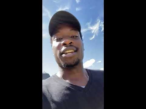 Middlebury - 2020 - Munya ’20.5 Hosts Campus Tour