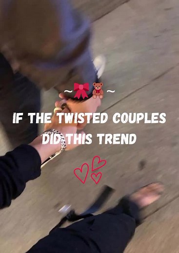 I love them sm and I need a relationship like theirs 😭#booktok #twistedseries #fyppppppppppppppppppppppp #bookish #bookishfyp #booktokfyp #fyp #twistedlove #twistedgames #twistedhate #twistedlies #trend