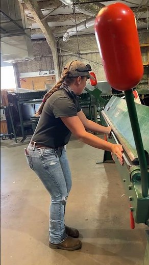 Using Tennsmith HB97-18 Hand Brake for Ductwork fabrication