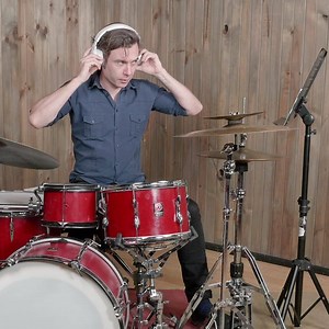 1.3M views · 258 reactions | Thousands of sheet music titles with backing tracks for all instruments and levels.  Start playing today with our 14-day free trial! | Tomplay | Facebook