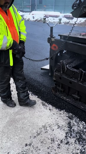 Understanding Asphalt Paving Machinery and Techniques