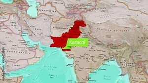 Highlight the important city of Karachi on the map of Pakistan.