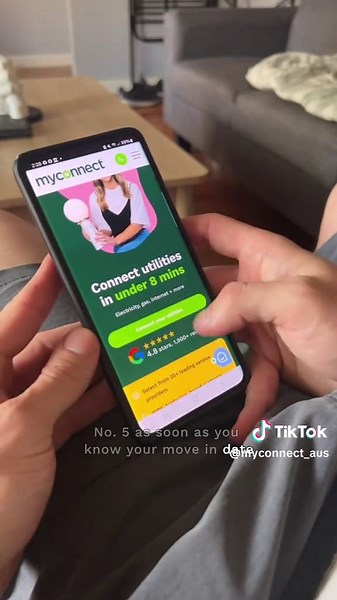 Moving out? Tips for packing? 🏠 Here’s how to save space, time, (and sanity) #moving #movingout #movingin #tipsforpacking #packinghacks