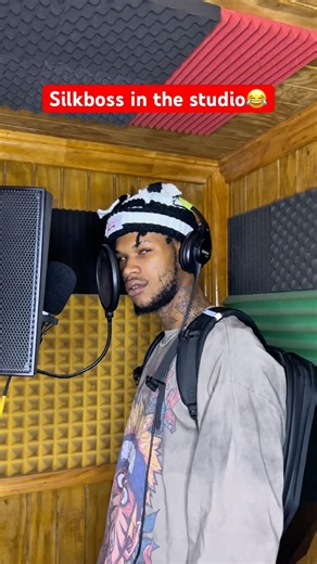 Silkboss in the studio | @nitroimmortal