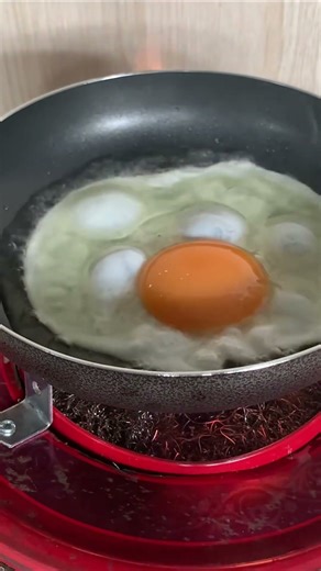 No gas, no firewood needed! This 3-in-1 stove made from empty cans will shock billions of people.