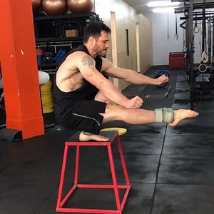 Getting strong AND flexible isn’t as hard as you think. . But it requires a completely different approach than any other gym that we’ve seen is doing. . For flexibility, it’s just as important to strengthen the opposing muscles to the ones that you’re trying to create flexibility in ... this has to be done in your end range. . Once you learn how to train end range strength your flexibility will seriously improve! . Want to know how? . Join our 28 day intensive in January 2020 and train in Decemb