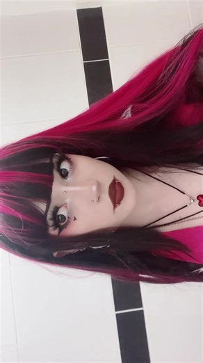 Draculaura's Rave Cosplay Transformation