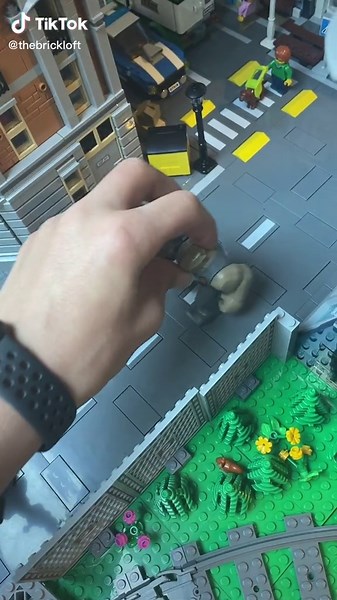 Ultimate Lego Marvel Infinity War Setup in Lego City!