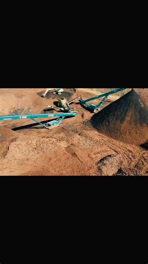 Perfect lineup. Perfect flow. #crusherworks #keestrack #edgeinnovate #topsoilscreening #rcmalabama | Crusher Works