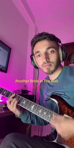Pink Floyd Live: Another Brick in The Wall