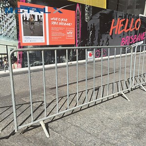 [Hot Item] Event Safe Steel Crowd Barricade Barrier Crowd Control Fence Traffic Barrier