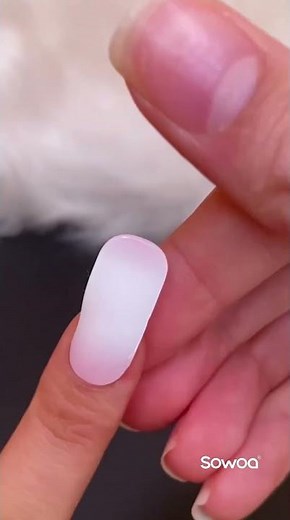 Une nouvelle façon de faire sa manucure #manucure #vernispermanent #vernisgel #nails
