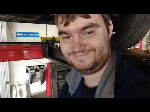 Ford Transit Mk 8 2.2 Remove Diesel Filter.