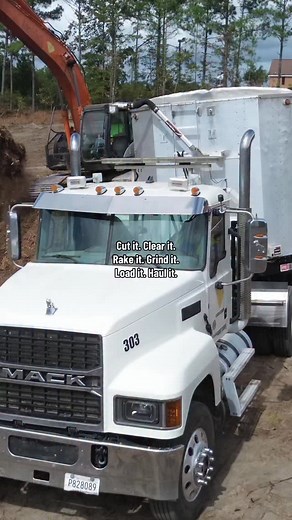 Smooth Operators 😎 #landclearing #heavyequipment #constructionlife #bluecollar #earthmoving #constructionequipment | Robert Collins Company