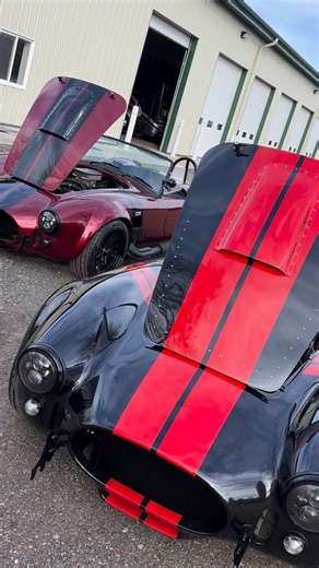 Jonathan Motorcars on Instagram: "Take Your Pick 🐍 Coyote or the 427⁉️ #JMCCobra #shelby #oldschool JMC is your Official @backdraft_racing Dealer! ☎️609-871-2700 💻JMCCobra.com"