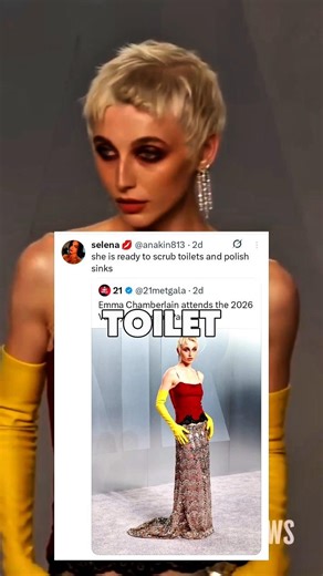 This Emma Chamberlain Oscars Look is Either Genius or a Disaster #fashion #celebrities