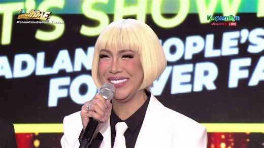 244K views · 7K reactions | It's Showtime Hosts receives an award from the Madlang People #1ts6ivingShowtimeAWAAARD #ShowtimeHeresToForever | It's Showtime | Facebook