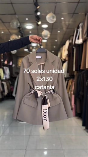 PARA MAYOR INFORMACIÓN:950620570. tallas completas S M L XL #Mayoreo #tallasgrandes #catania #bleizer #chaquetas