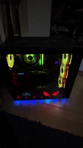 #pc #pcgaming #pcgamer #pcsetup #setup #pcbuild #pcbuilds #nvidea #windows10 #game #ram #rog #corsair #asus #intel #geforce #strix #inteli5 #cpu #pcu #gui #pcos #pctips