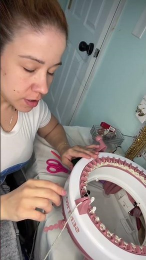 How to make a knitted scrunchie