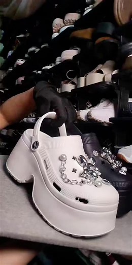 Stylish 9 CM Wedge Clogs for Women