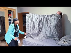 FLOATING IN BED (LEVITATION) PRANK ON GIRLFRIEND!! *SHE FREAKED OUT**