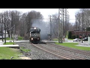 HiDef: More Great EMD Action on the NS Harrisburg Line