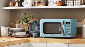 10 of the Best Retro Microwaves That Are Pretty and Functional